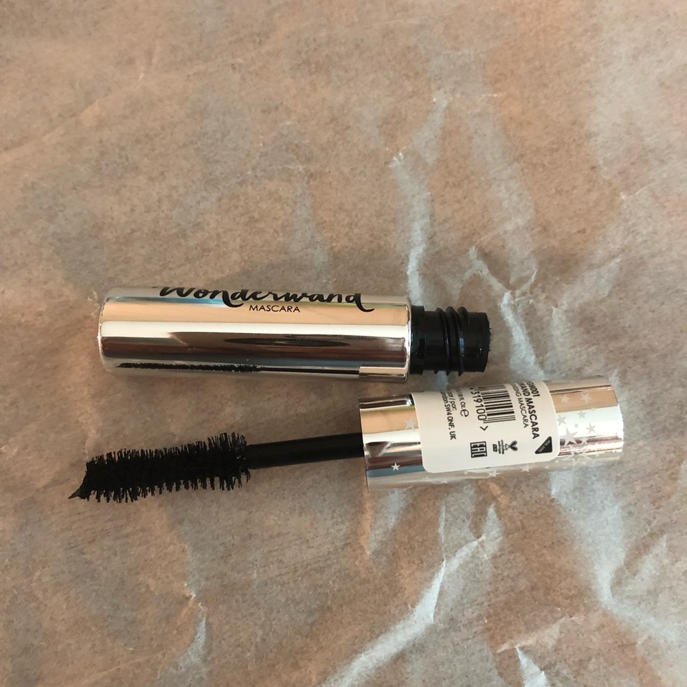 Ciaté Wonderwand Volumising mascara, Black Magic
